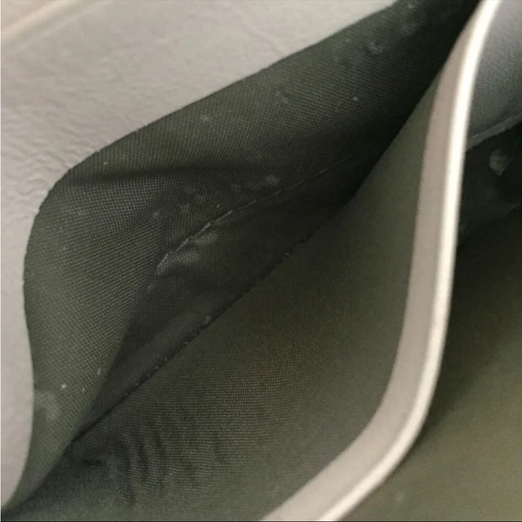 Bottega Veneta Intrecciato Lambskin Zip Around Long Wallet - Picture 7 of 8